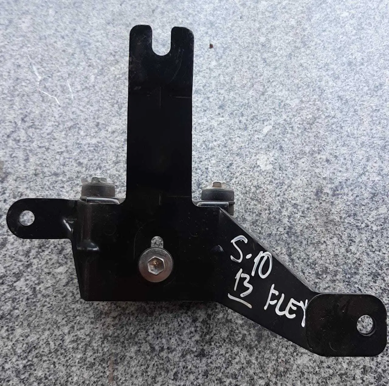 SUPORTE MÓDULO ABS S-10 2.4 FLEX