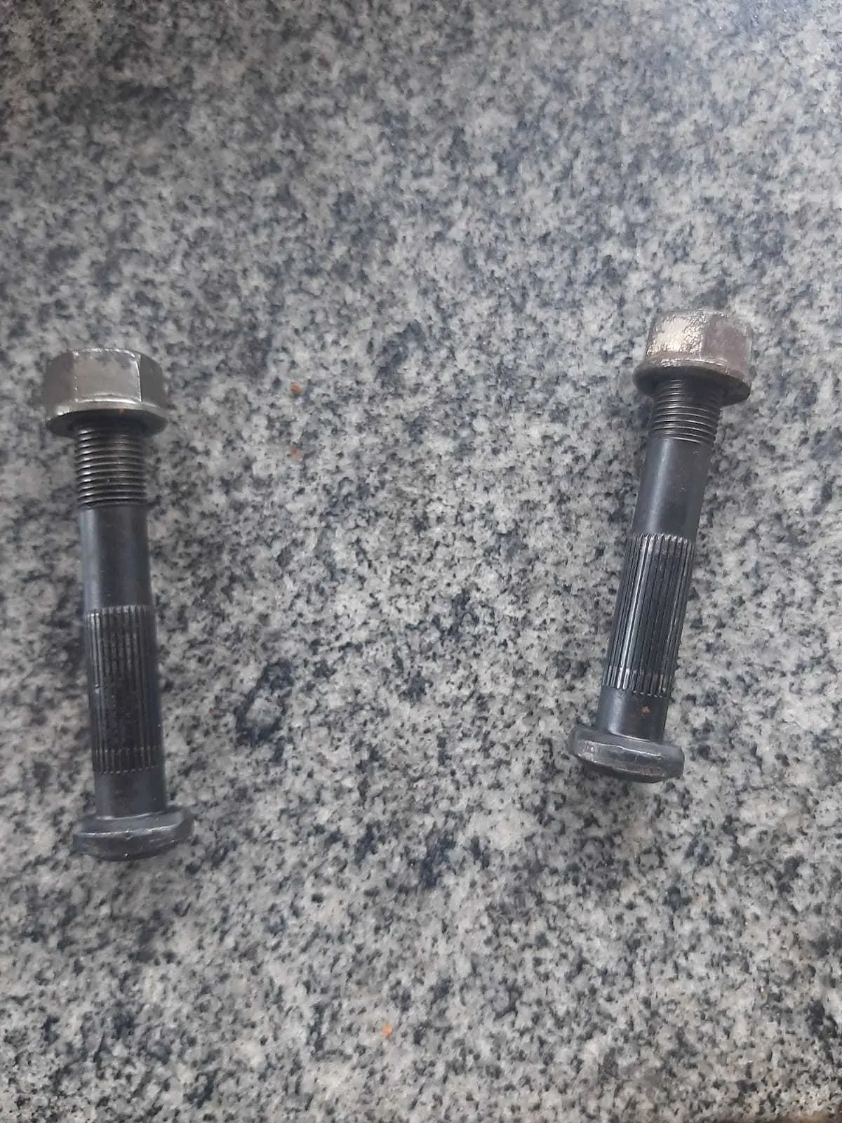 PAR PARAFUSO BIELA KIA BONGO 2.5 13/23