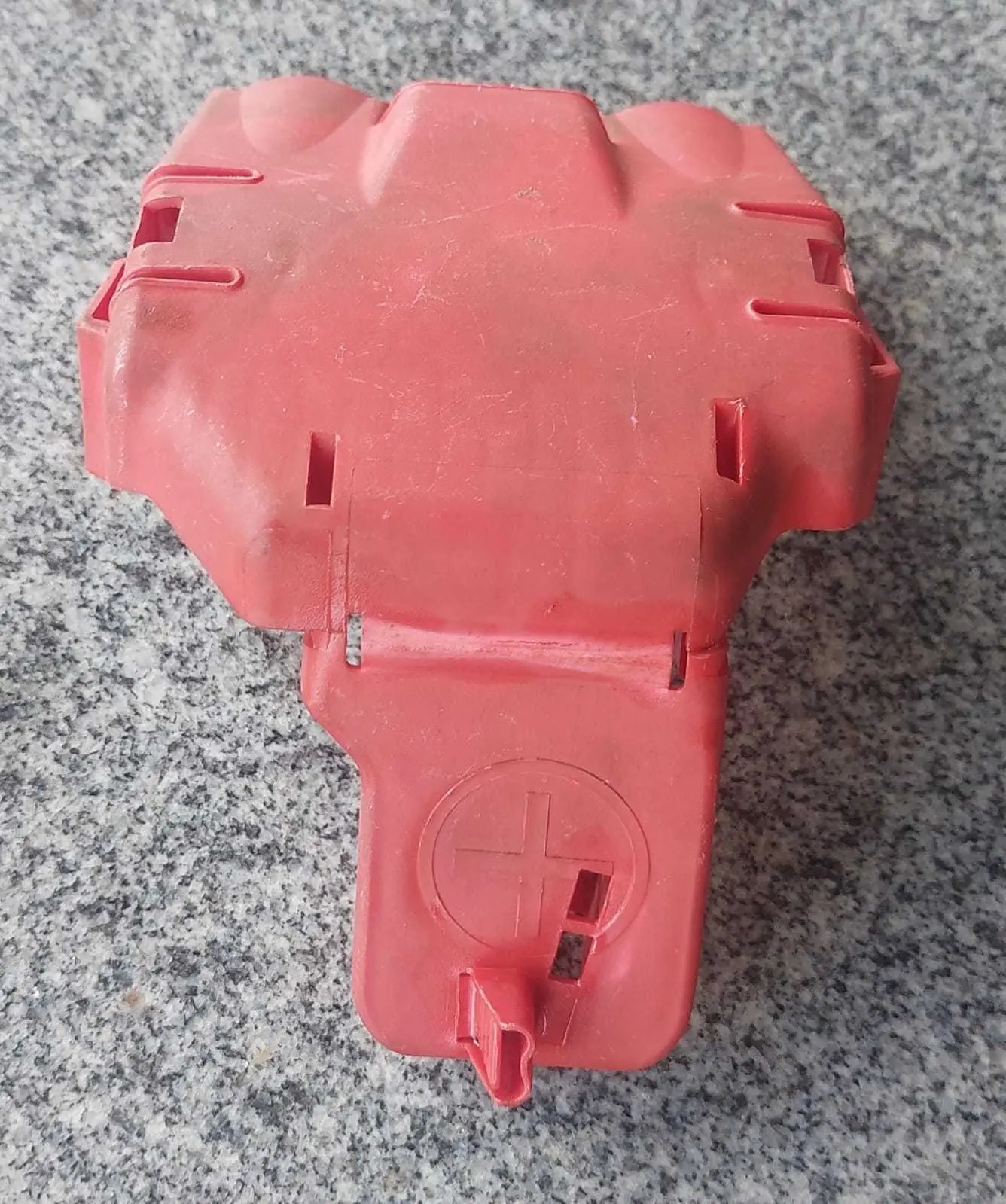 Capa Moldura Polo Bateria S-10 1989882 Original