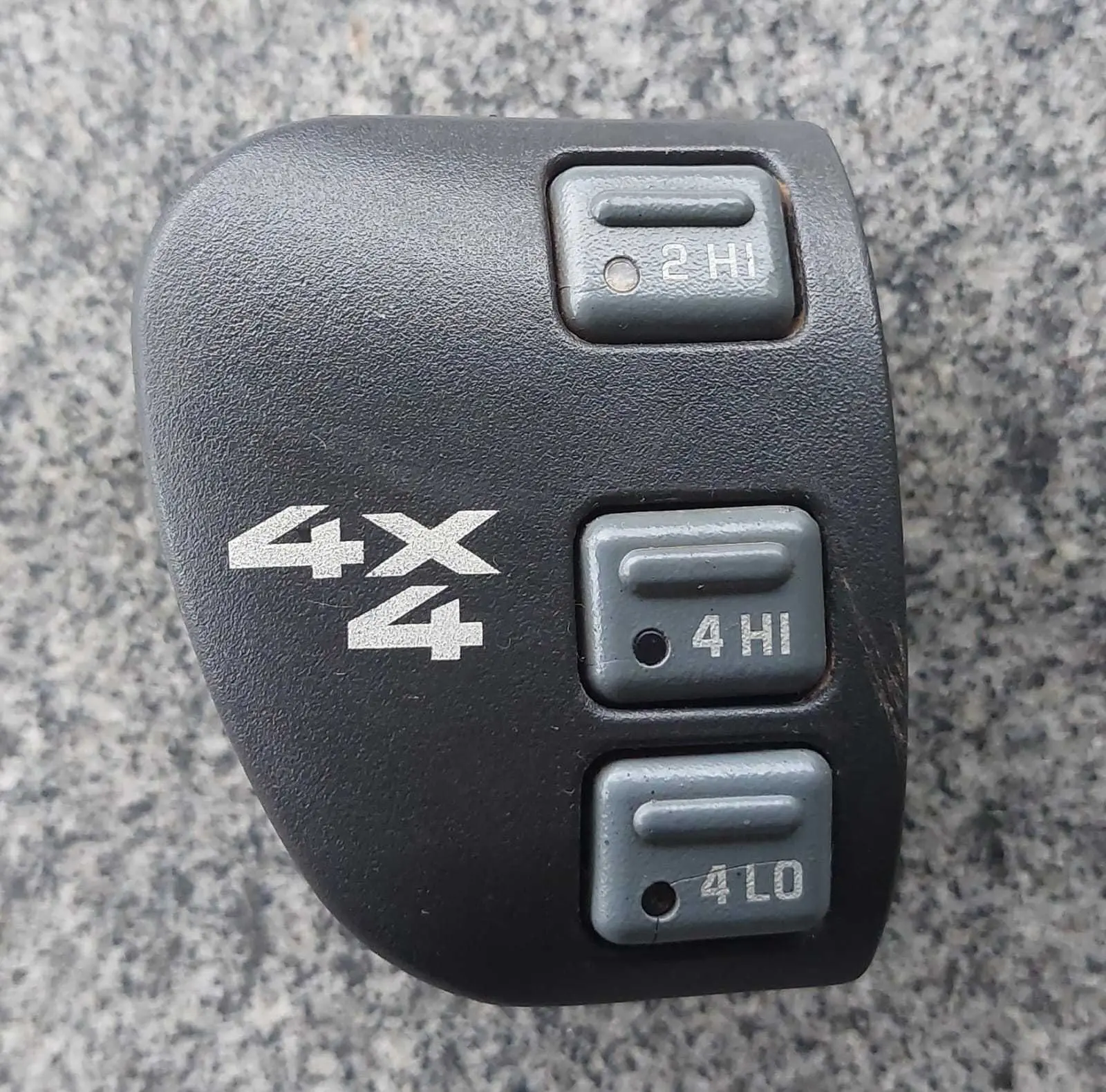 BOTÃO COMANDO INTERRUPTOR ACIONADOR TRAÇÃO 4X4 S-10 BLAZER