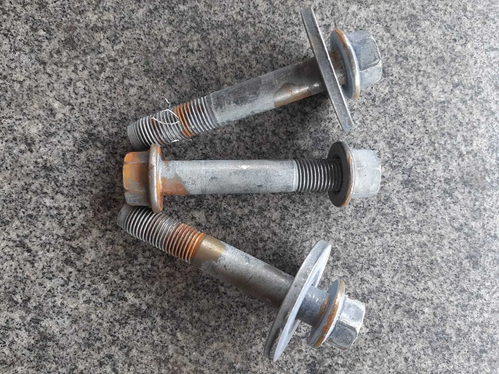 KIT PARAFUSO FIXAÇÃO DIFERENCIAL DIANTEIRO S-10 12/22