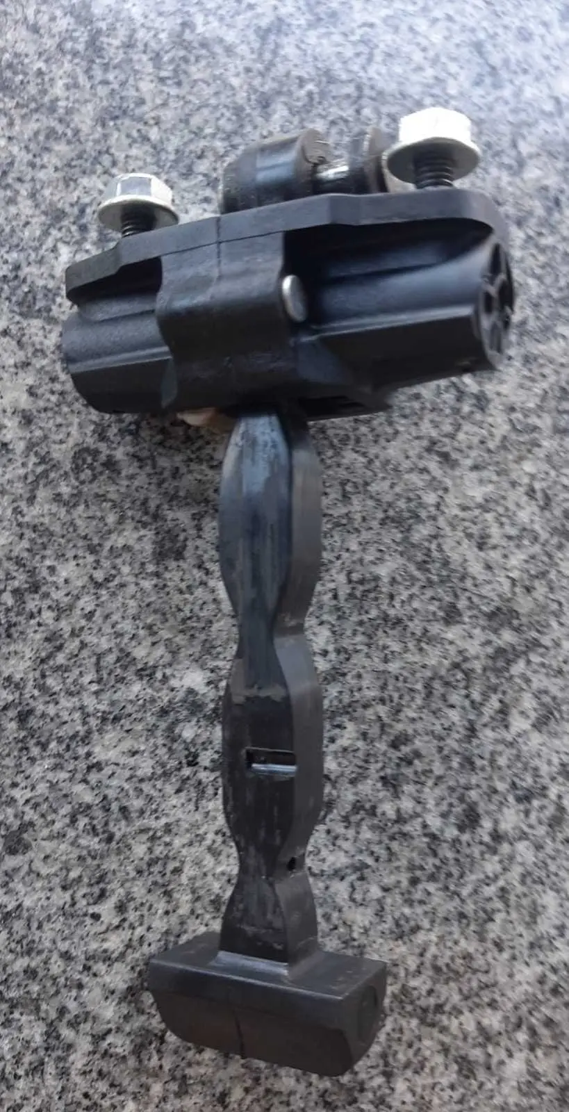 LIMITADOR PORTA TRASEIRA DIREITA RANGER 12/22