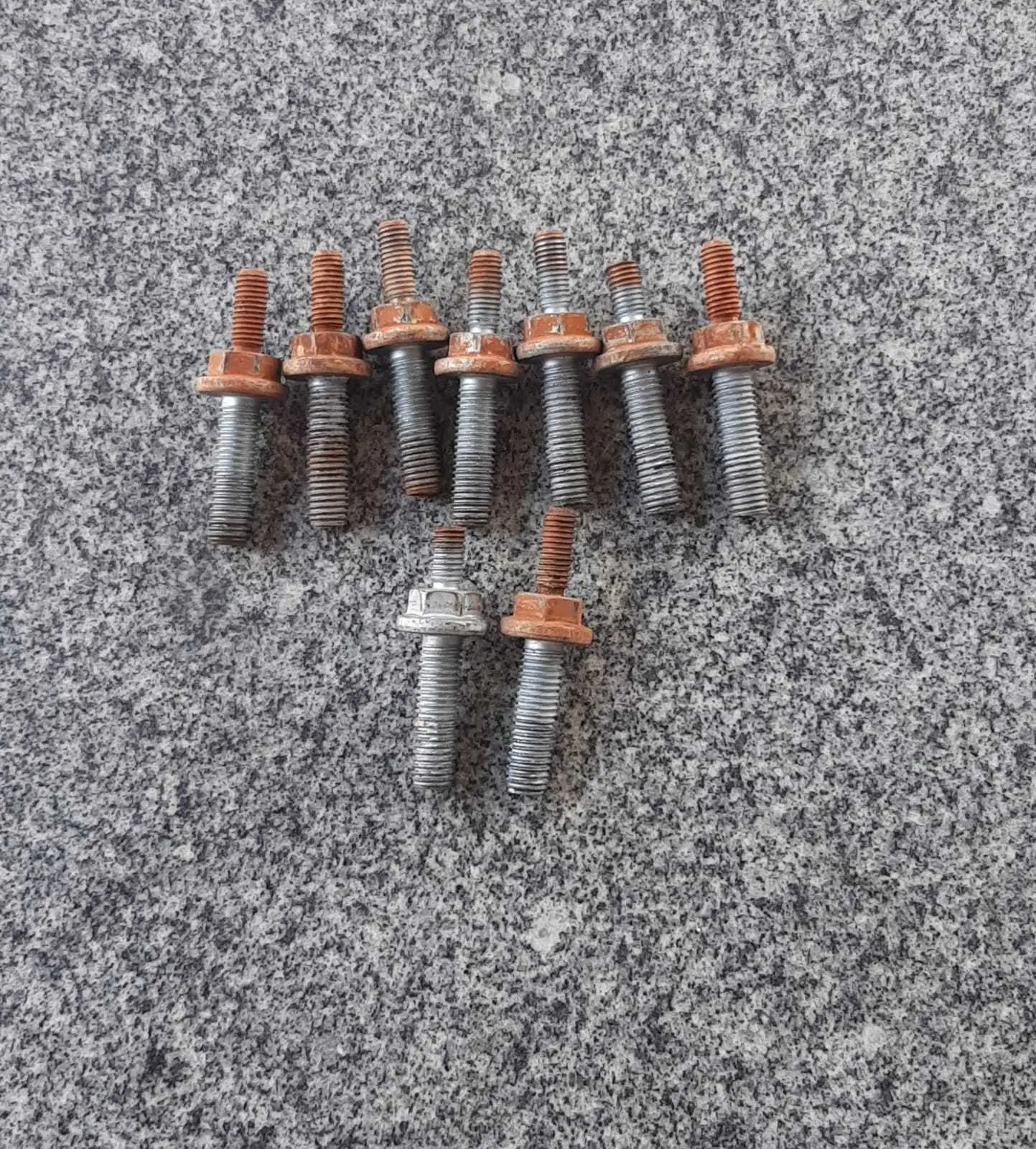 9 PARAFUSOS MOTOR/CÂMBIO S-10 2.8 MANUAL 12/23