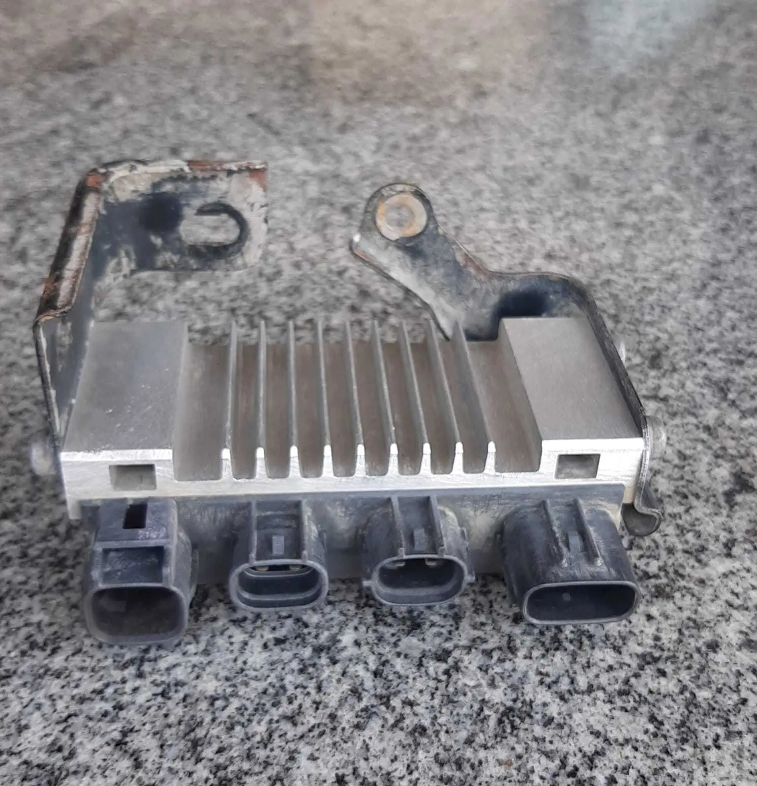 Módulo Central Aquecedor Bicos Injetores Toyota Hilux