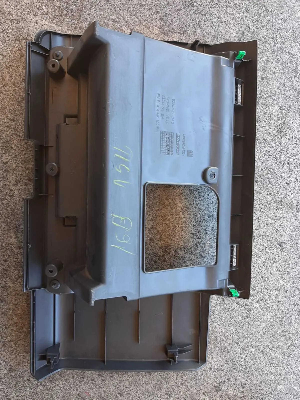 Moldura Carcaça Porta Luvas Gm S-10 13/17 52043619 Original