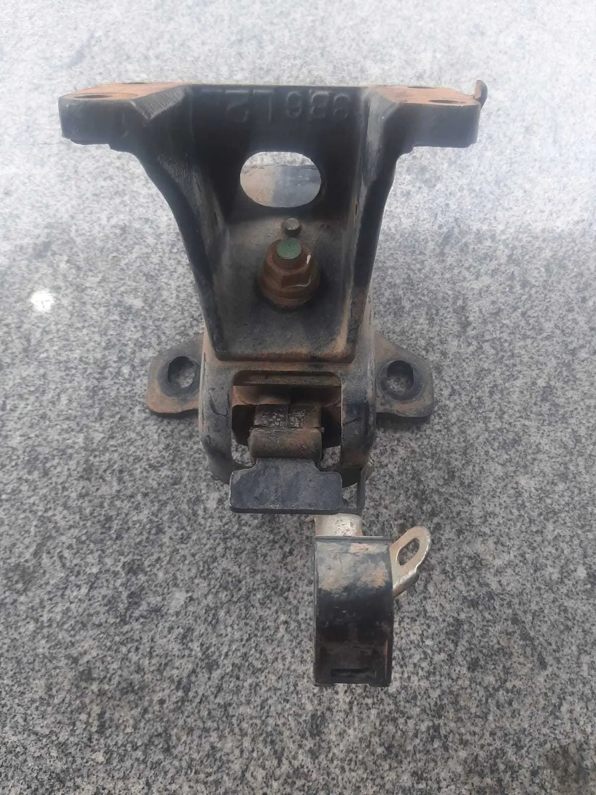 Coxim Direito Motor Com Suporte Hilux 3.0 05/15 ORIGINAL