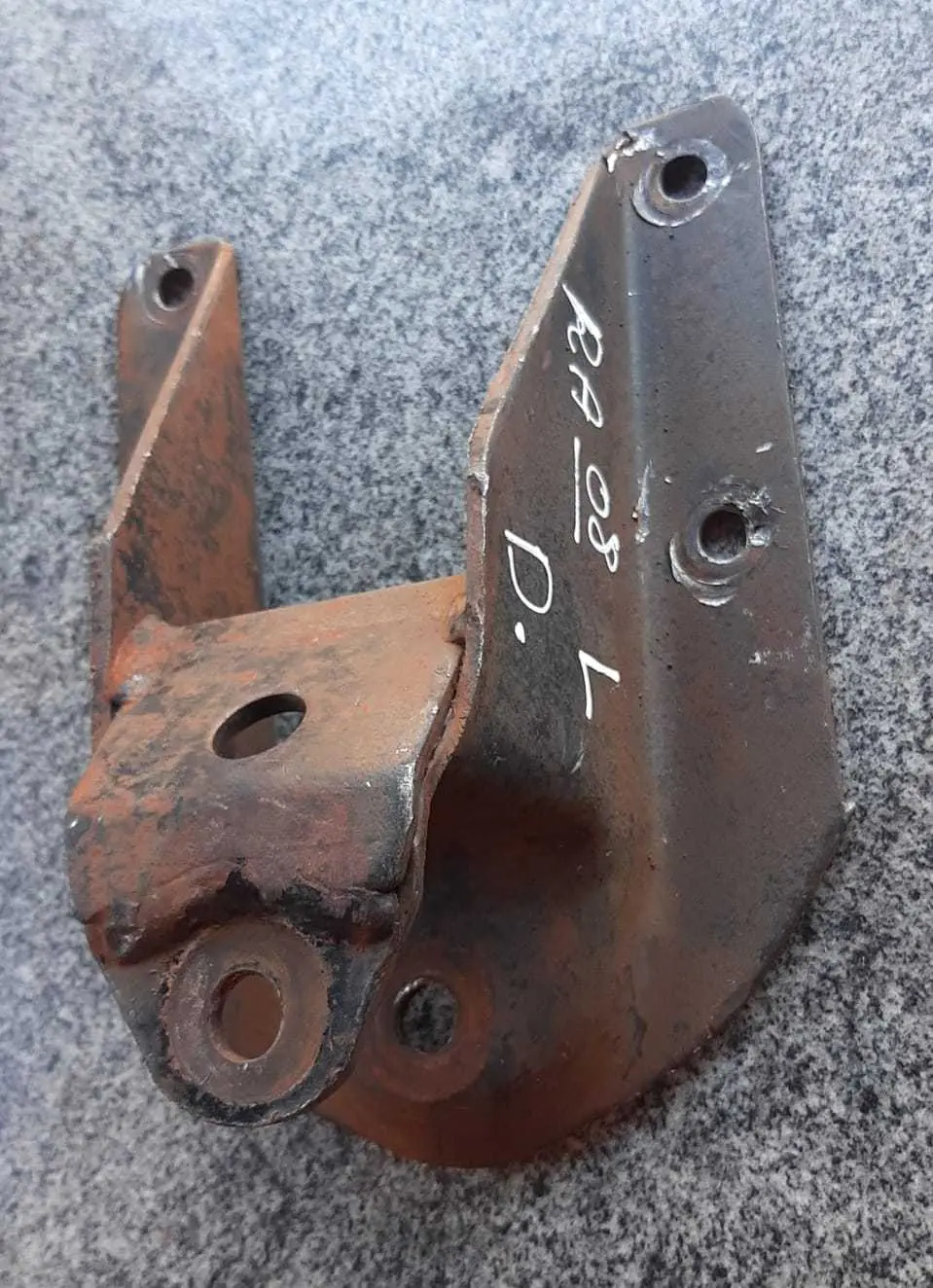 SUPORTE DIANTEIRO ESQUERDO MOLEJO RANGER 98/11