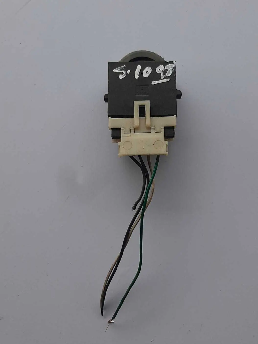 REGULADOR LUZ INTERNA PAINEL S-10 96/00