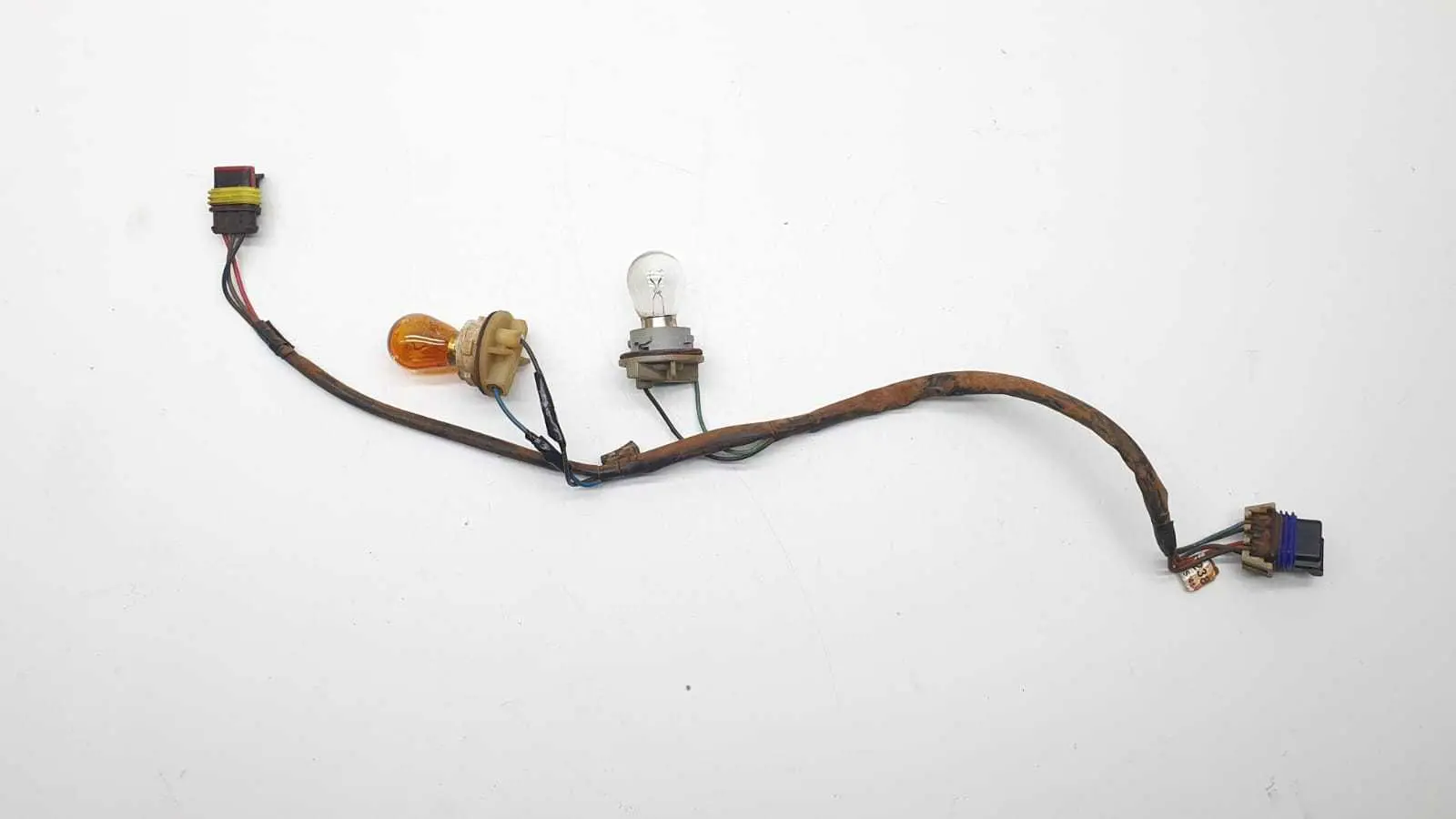 Chicote Lanterna LED Traseira Gm S-10 12/23