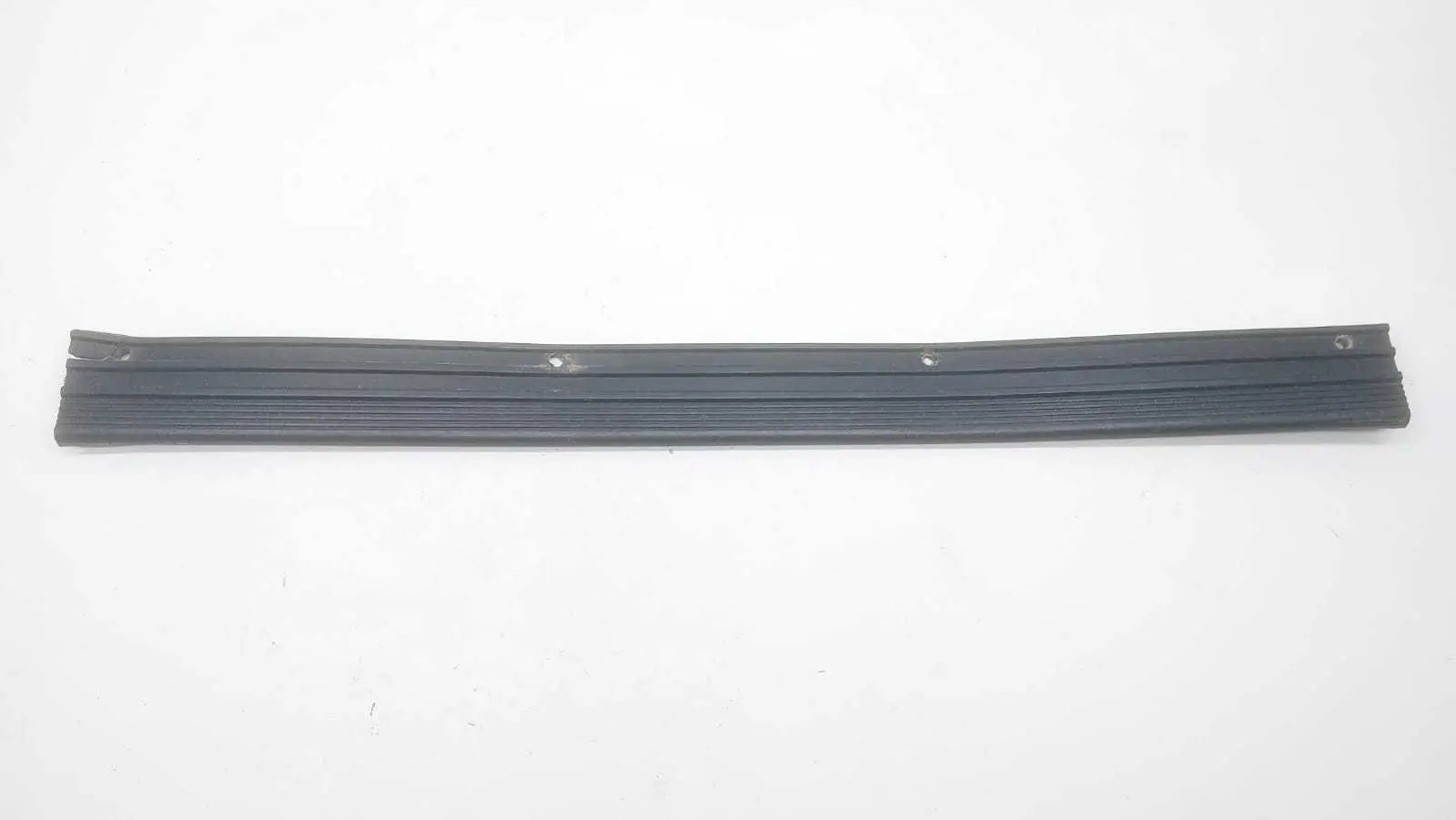 Friso Soleira Porta F1000 93/98 E9tb-1513208aa C/detalhe