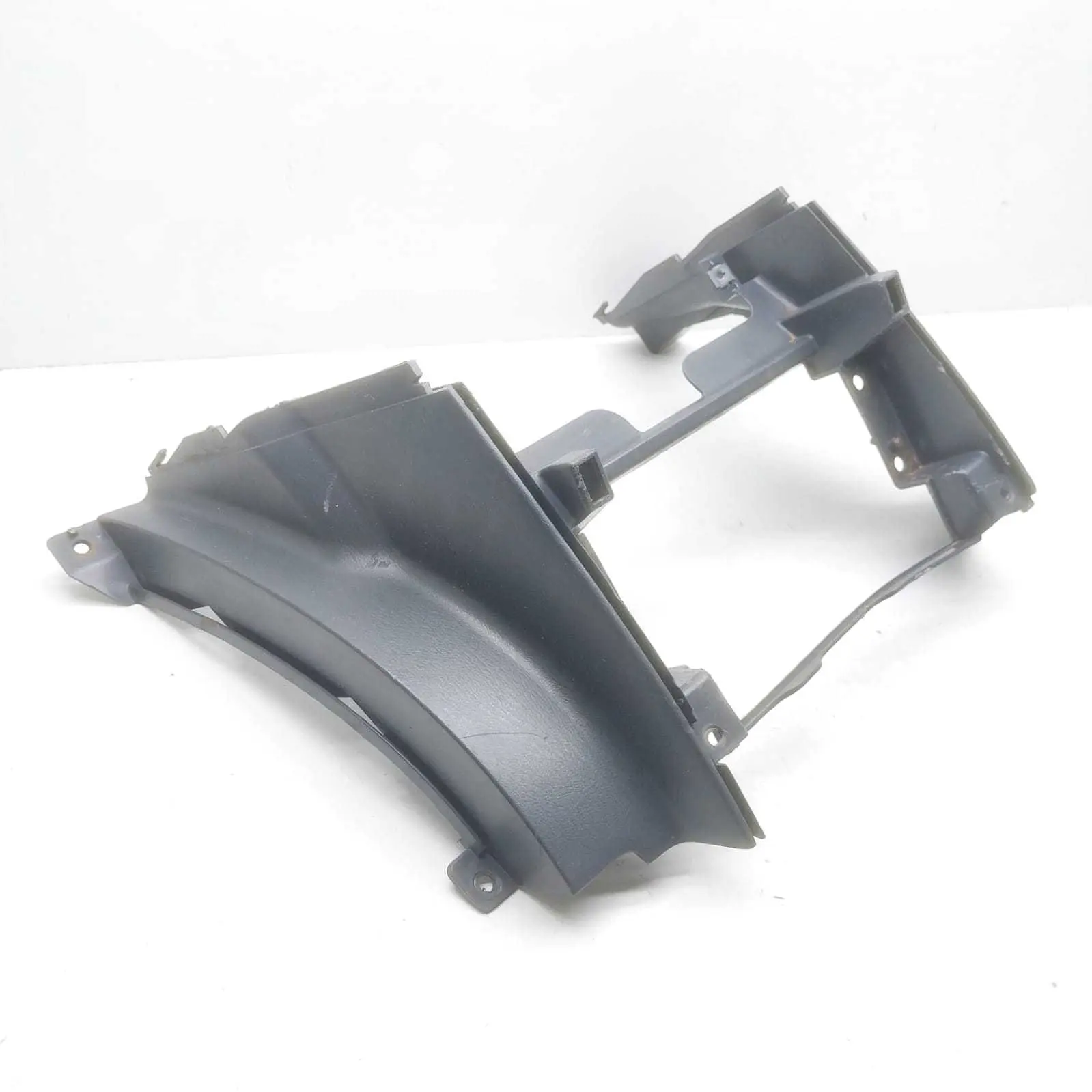 Moldura Console Superior Radio Nissan Frontier 02/07 681048z800