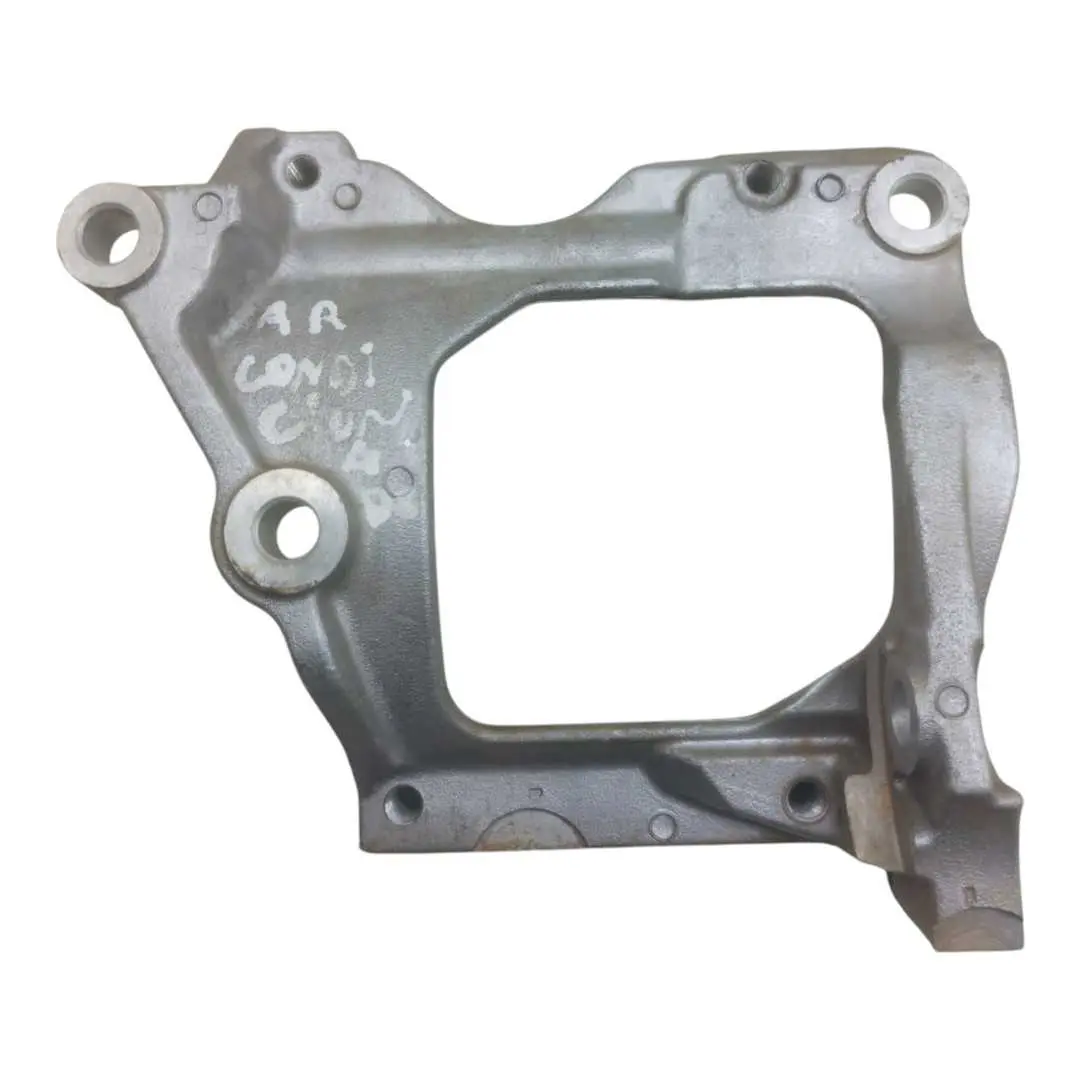 SUPORTE COMPRESSOR AR TOYOTA HILUX SW4 2.8 TDI 2021 GD660