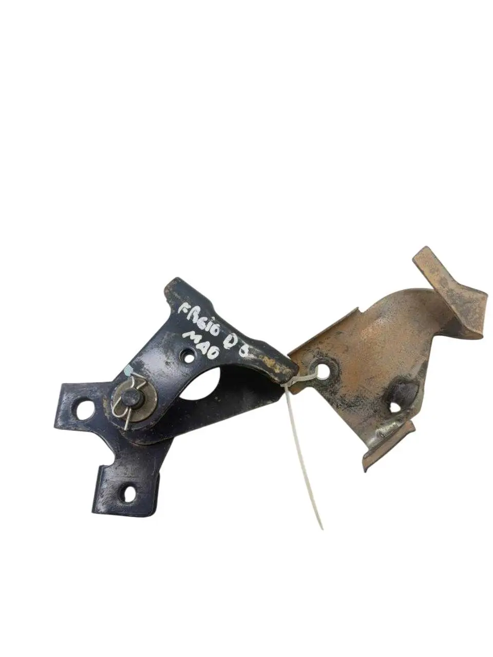 SUPORTE FREIO DE MÃO HILUX 2009