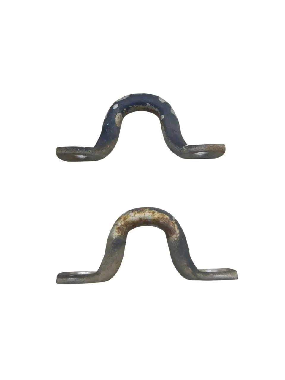SUPORTE FIXAÇÃO TAMPA TRASEIRA HILUX 2009
