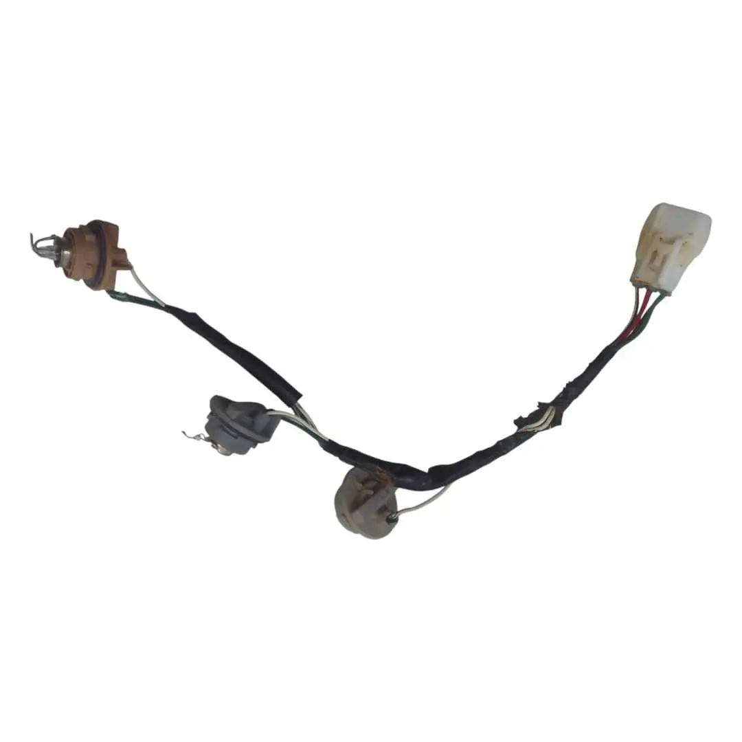 CHICOTE LANTERNA TRASEIRA TOYOTA HILUX 2.7 2010
